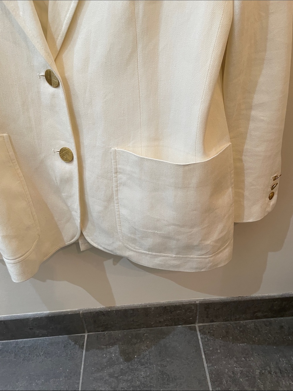 Zara Cream Linen-Blend Blazer with Gold Buttons - Picture 4 of 12